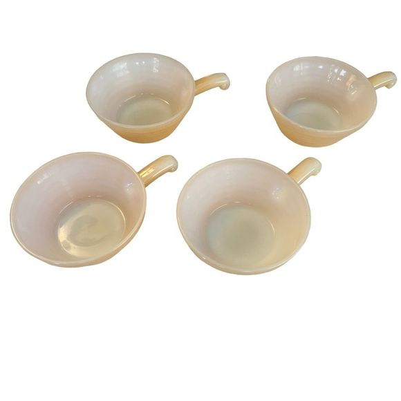Vintage Fire King Peach Lustre Beehive Bowls With Handles Set‎ Of Four Bowls - Picture 3 of 9